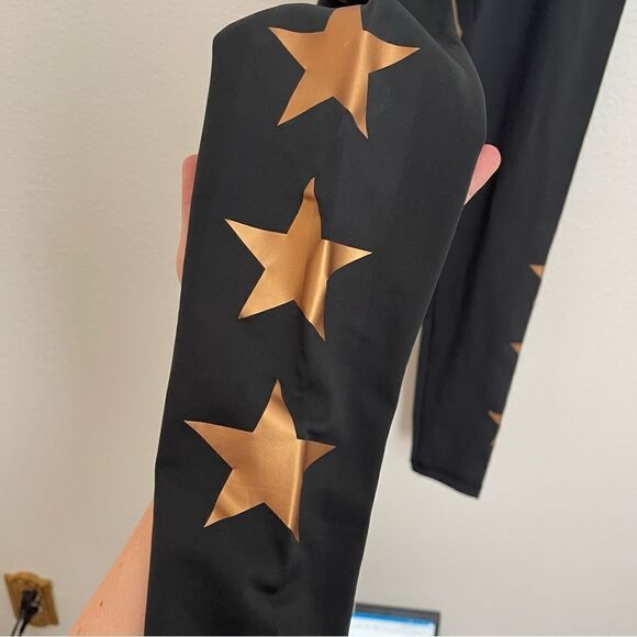 Strut! Black with Gold Stars Leggings Size Small - Picture 3 of 5